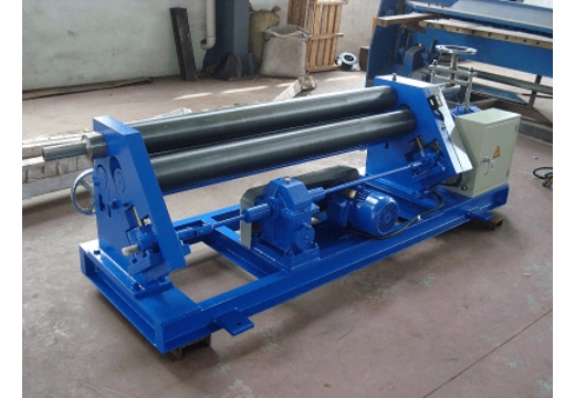 Analysis of Types of Three-Roll Plate Bending Machines